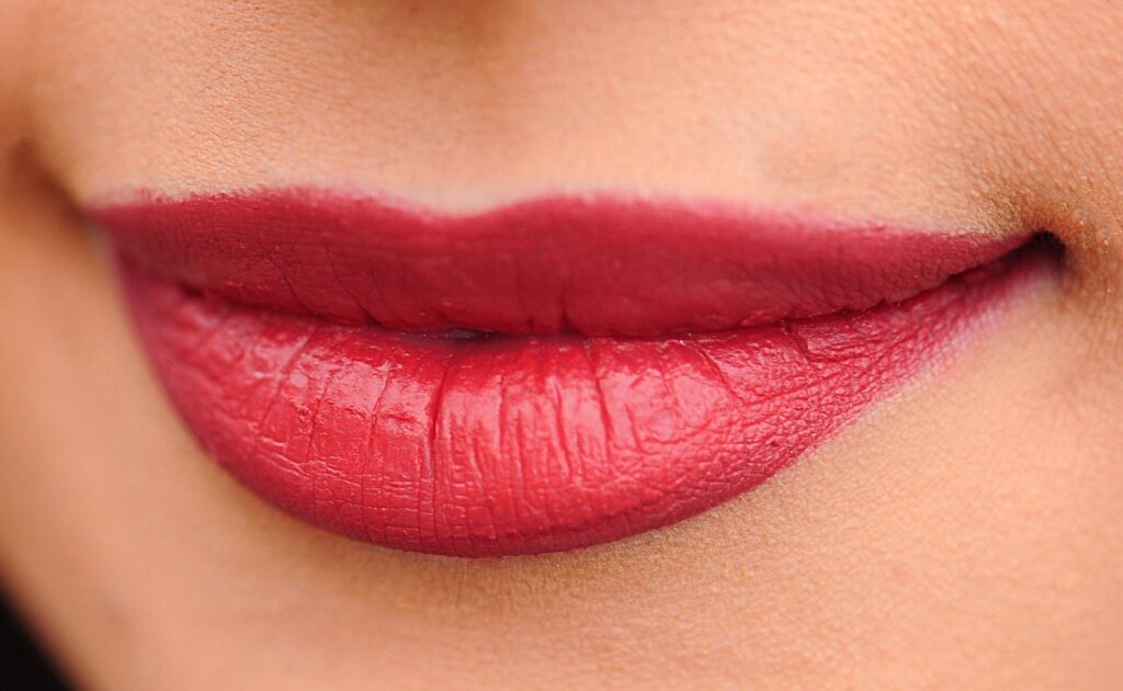 lips, red, woman-1690875.jpg